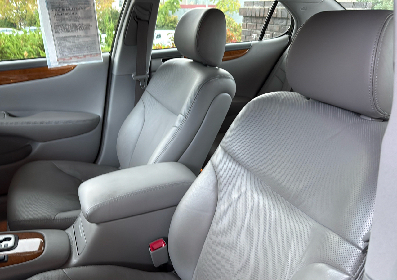2005 Lexus ES 330 photo 18