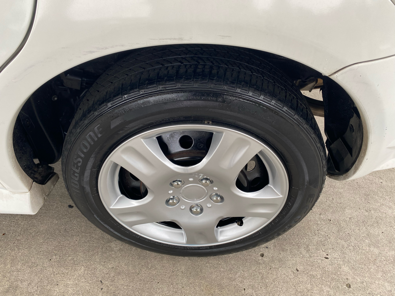 Pontiac Vibe 4dr HB 2007