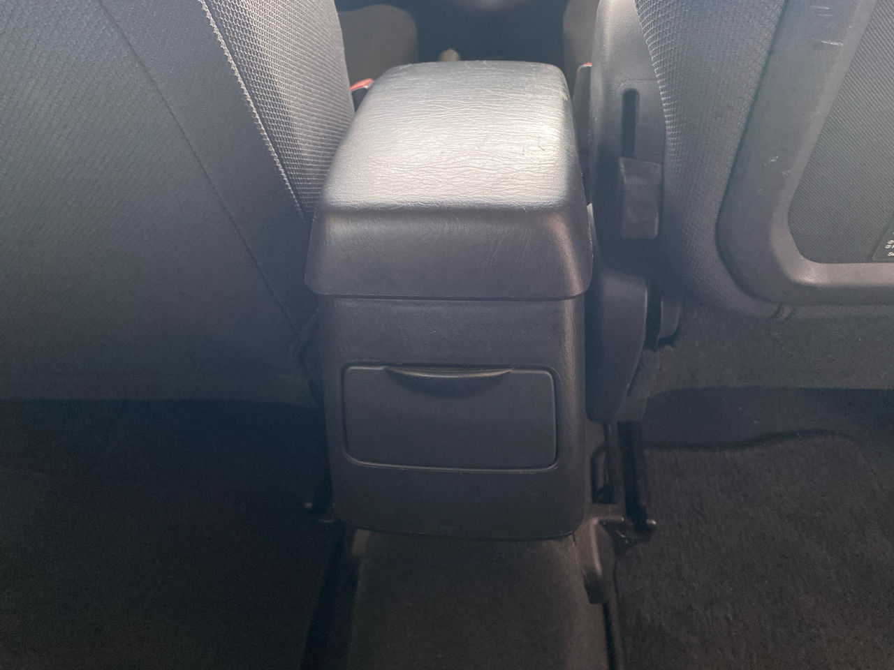 Pontiac Vibe 4dr HB 2007