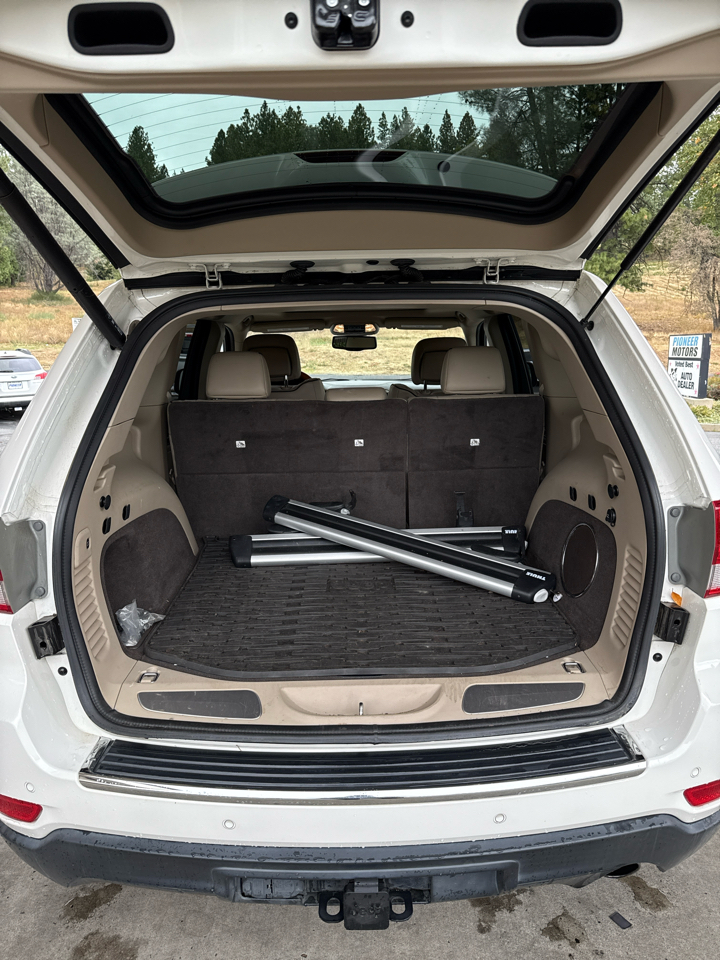 Jeep Grand Cherokee 4WD 4dr Overland 2012 Jeep Grand Cherokee 4WD 4dr Overland 2012