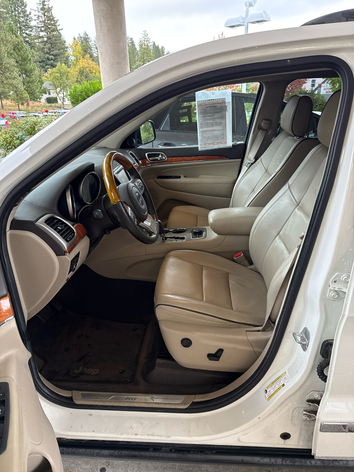 Jeep Grand Cherokee 4WD 4dr Overland 2012 Jeep Grand Cherokee 4WD 4dr Overland 2012