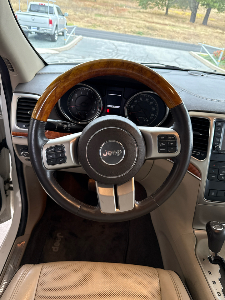 Jeep Grand Cherokee 4WD 4dr Overland 2012 Jeep Grand Cherokee 4WD 4dr Overland 2012
