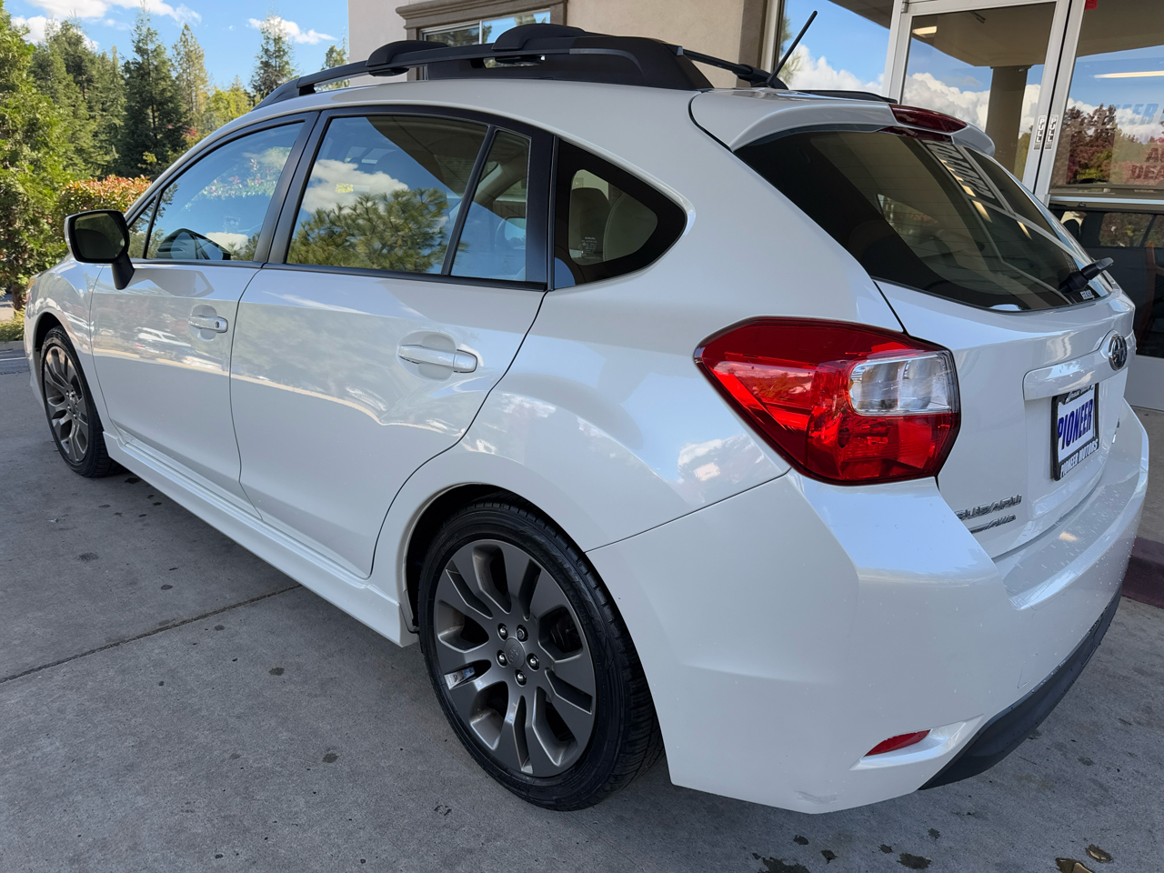 Subaru Impreza Wagon 5dr Auto 2.0i Sport Premium 2014 Subaru Impreza Wagon 5dr Auto 2.0i Sport Premium 2014
