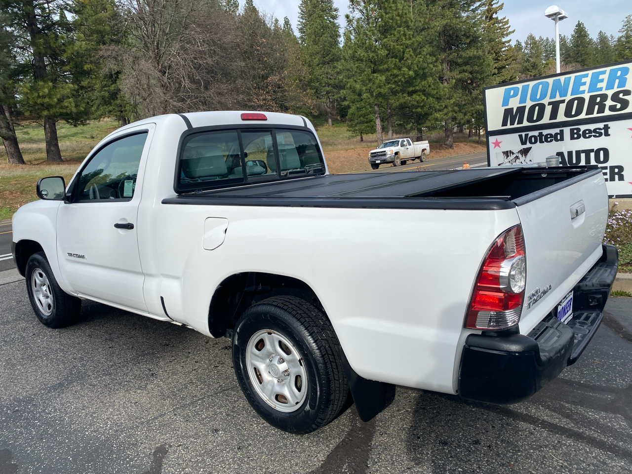 Toyota Tacoma Reg Cab 2.4L I4 Auto 2010
