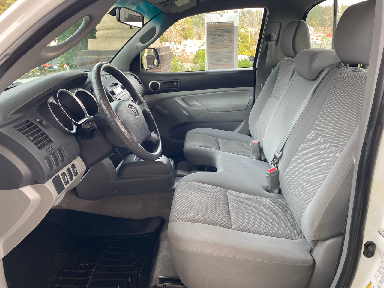 Toyota Tacoma Reg Cab 2.4L I4 Auto 2010