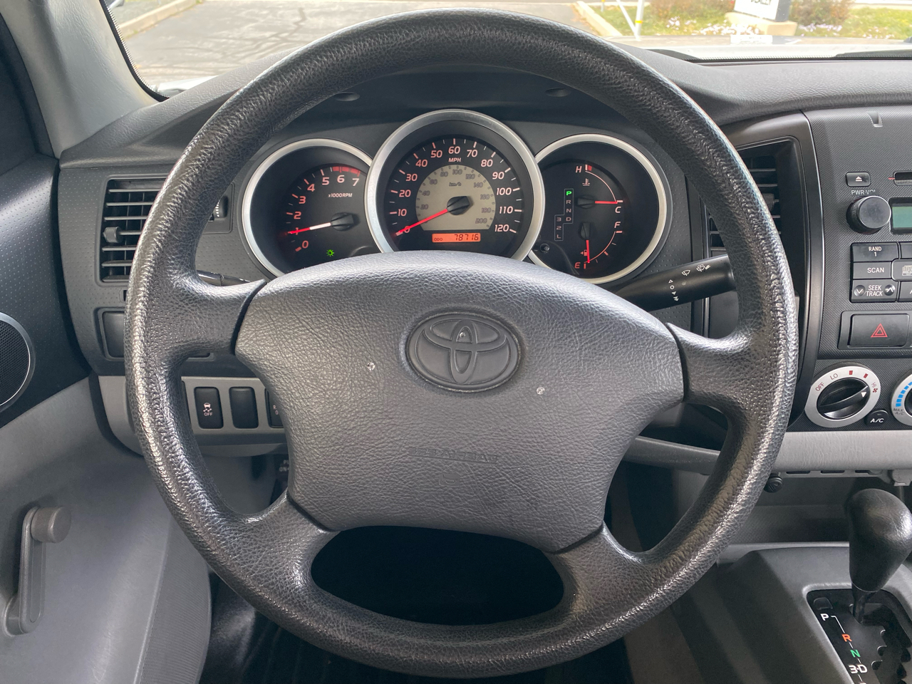 Toyota Tacoma Reg Cab 2.4L I4 Auto 2010