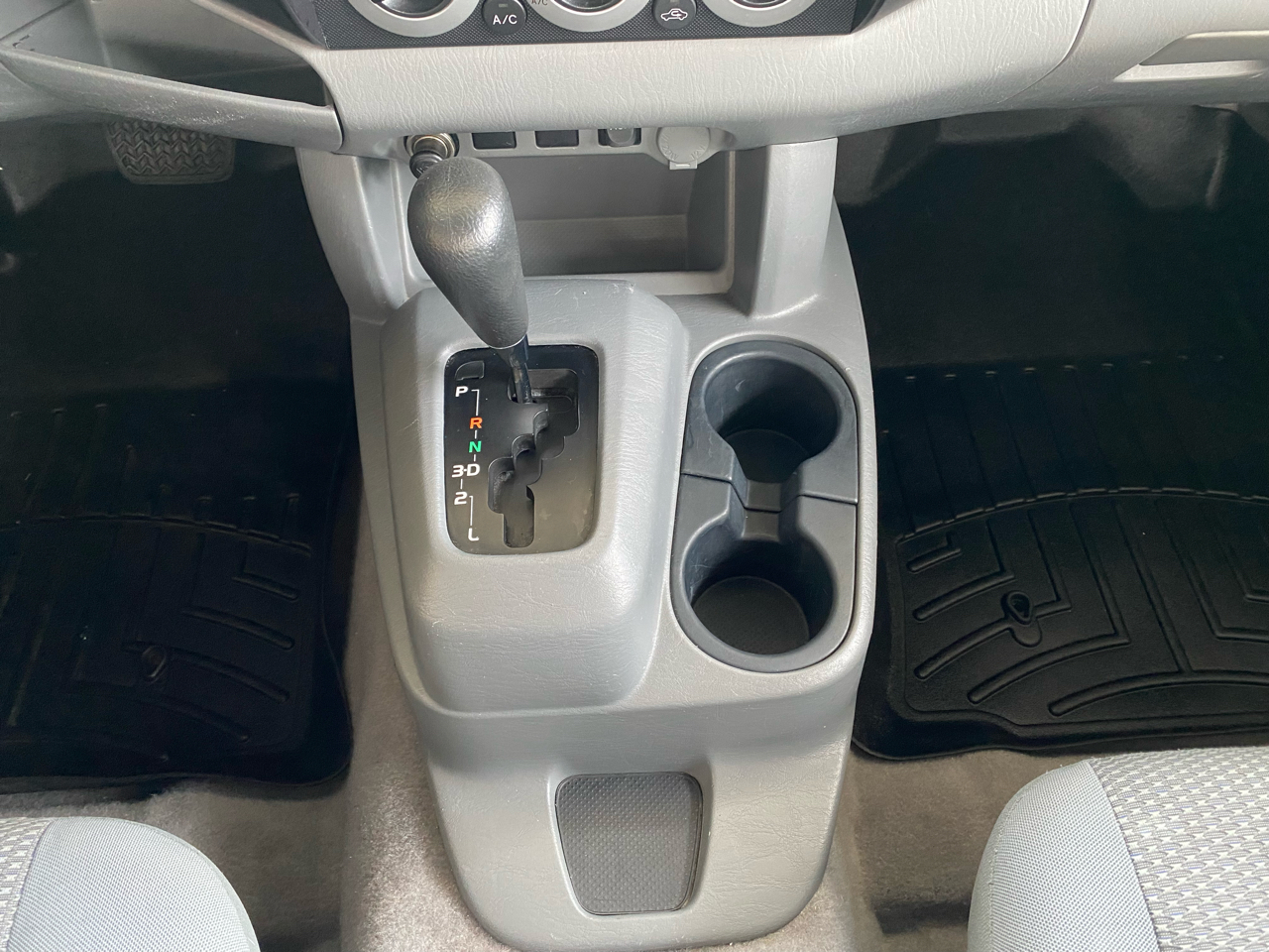 Toyota Tacoma Reg Cab 2.4L I4 Auto 2010