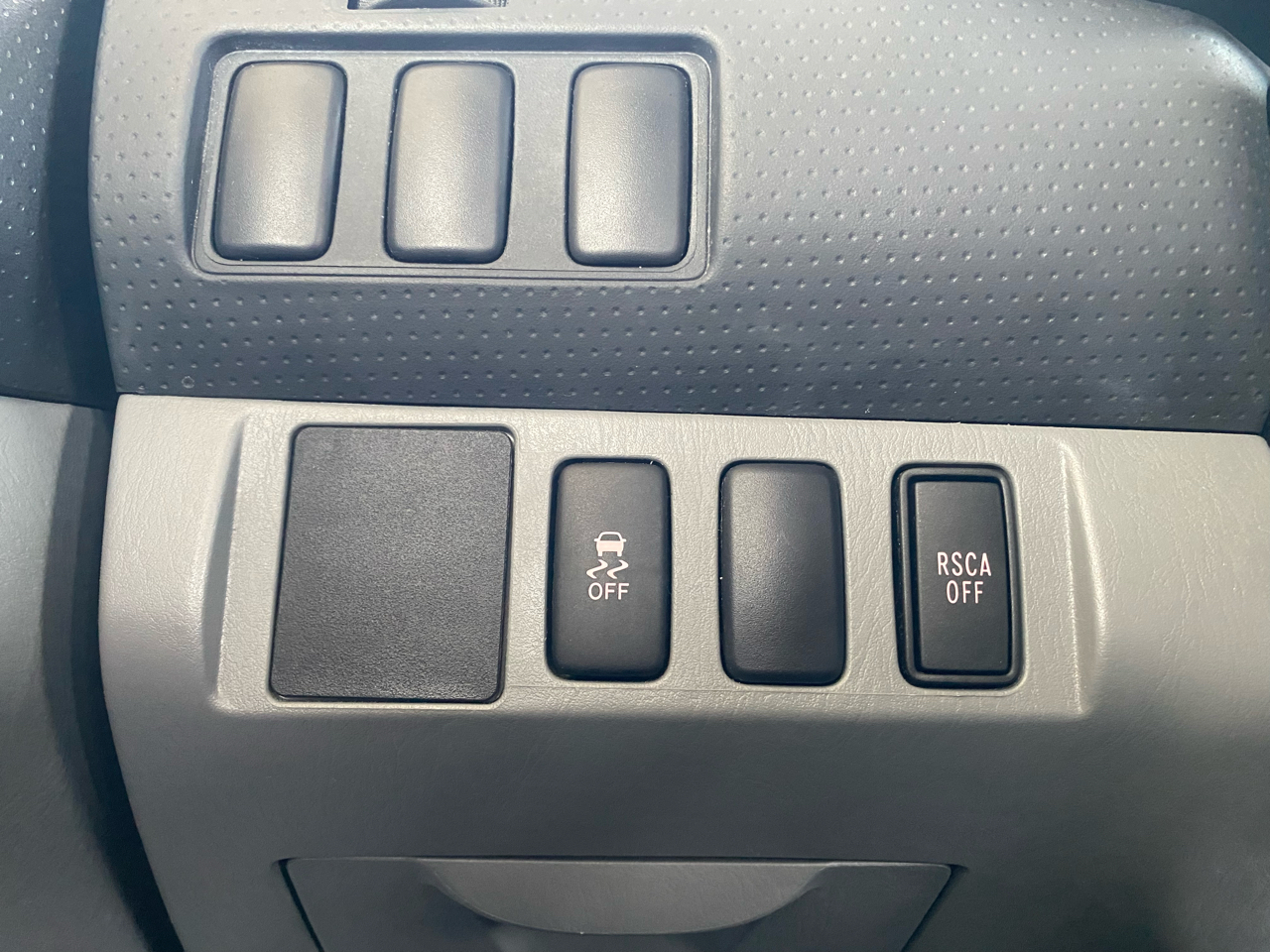 Toyota Tacoma Reg Cab 2.4L I4 Auto 2010