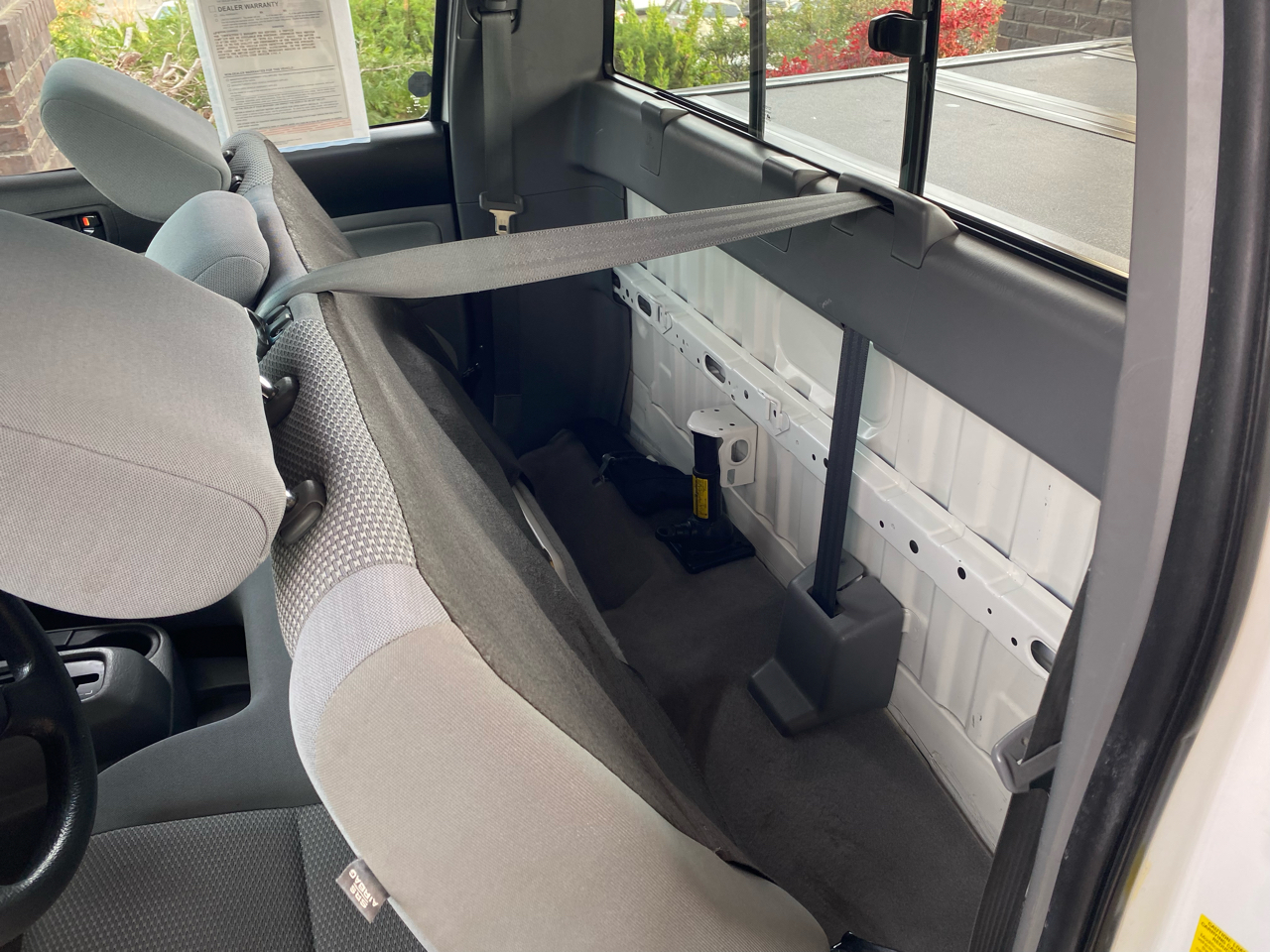 Toyota Tacoma Reg Cab 2.4L I4 Auto 2010