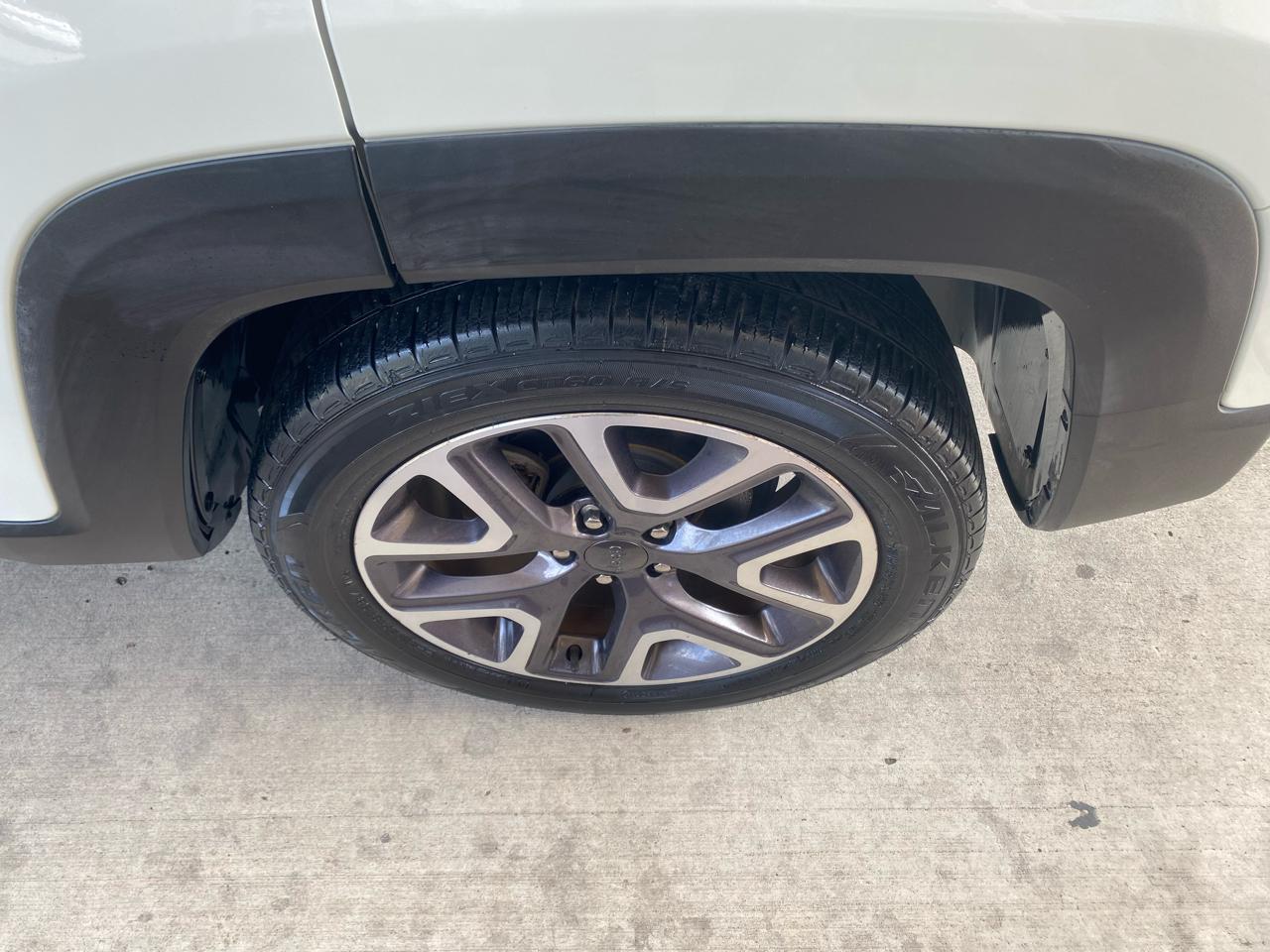 Jeep Renegade FWD 4dr Latitude 2016