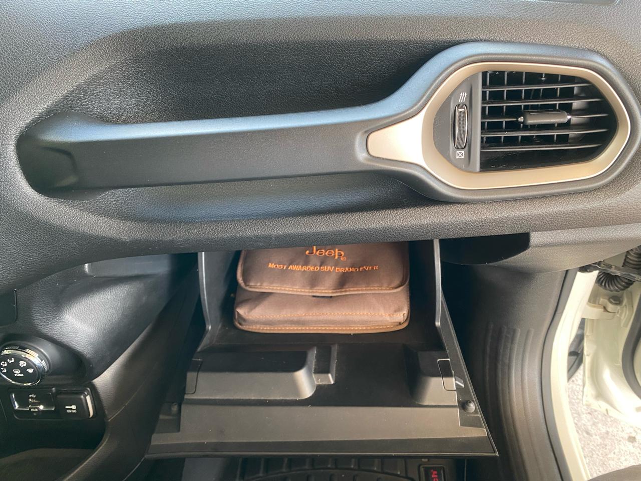 Jeep Renegade FWD 4dr Latitude 2016