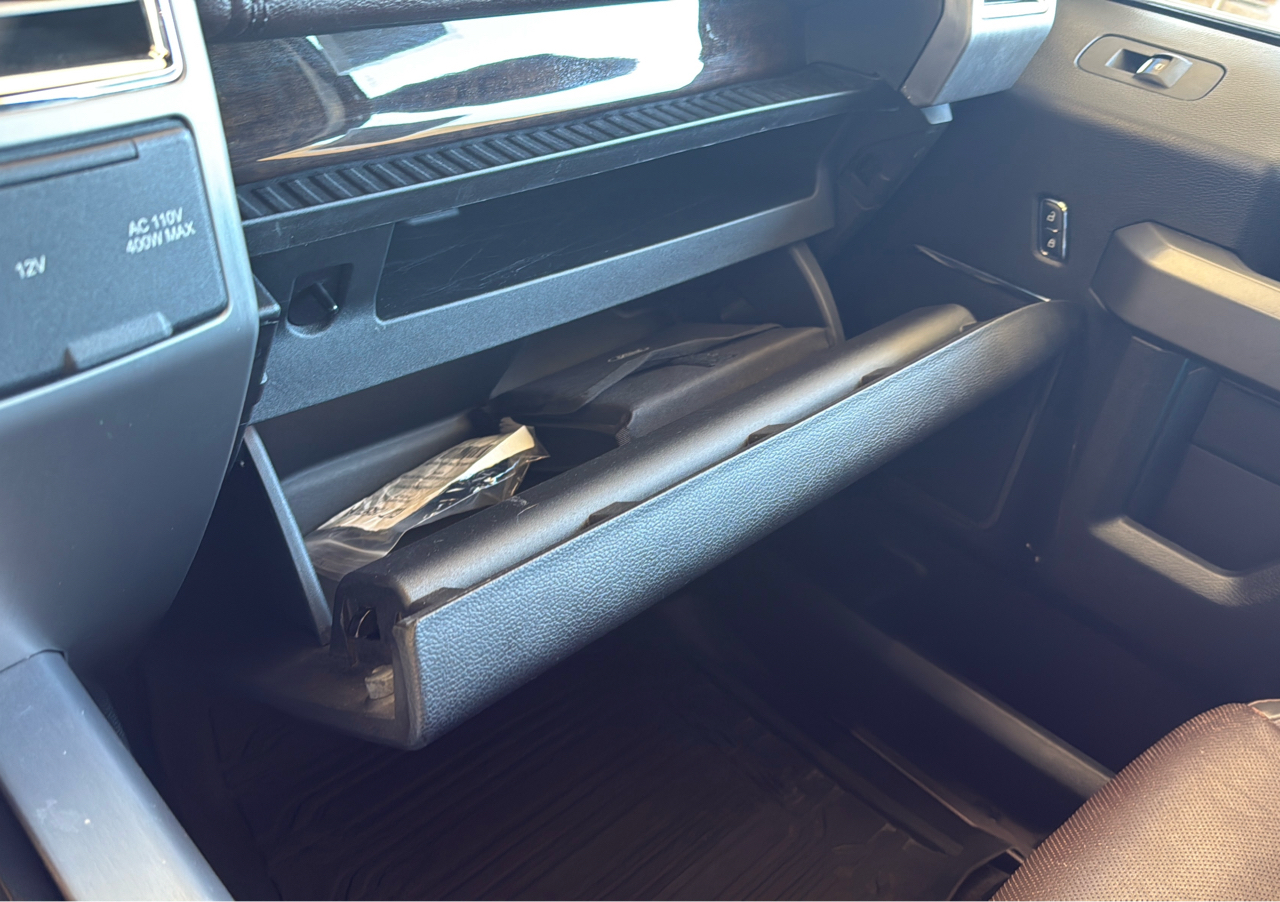 Ford F-150 4WD SuperCrew 157" Platinum 2016 Ford F-150 4WD SuperCrew 157" Platinum 2016