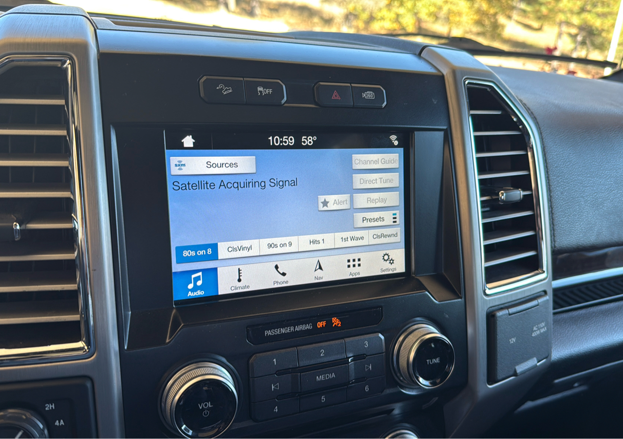 Ford F-150 4WD SuperCrew 157" Platinum 2016 Ford F-150 4WD SuperCrew 157" Platinum 2016