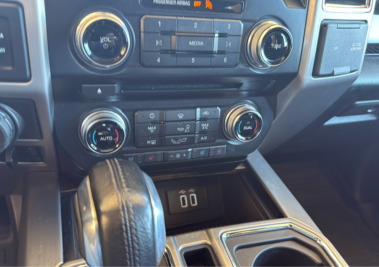 Ford F-150 4WD SuperCrew 157" Platinum 2016 Ford F-150 4WD SuperCrew 157" Platinum 2016