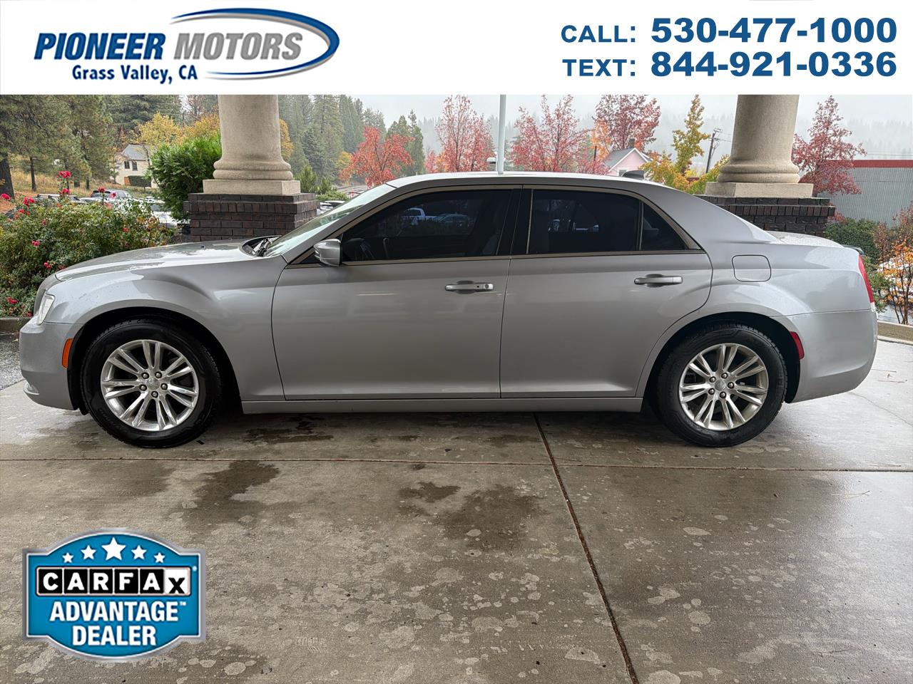 2017 Chrysler 300 Limited RWD
