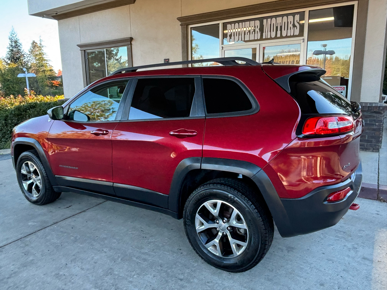 2014 Jeep Cherokee Trailhawk photo 4