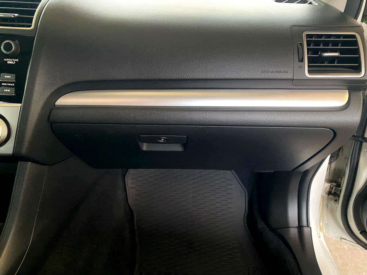 Subaru Impreza Wagon 5dr CVT 2.0i Sport Premium 2015