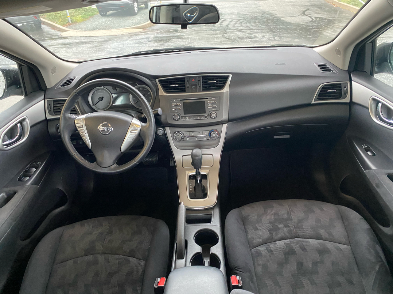 Nissan Sentra 4dr Sdn I4 CVT SV 2013