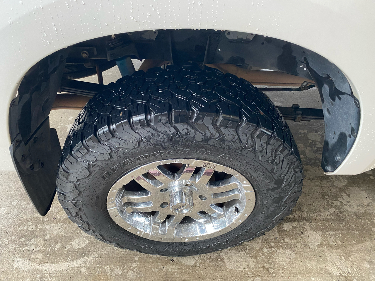 Toyota Tundra 4WD Truck CrewMax 5.7L V8 6-Spd AT (Natl) 2010