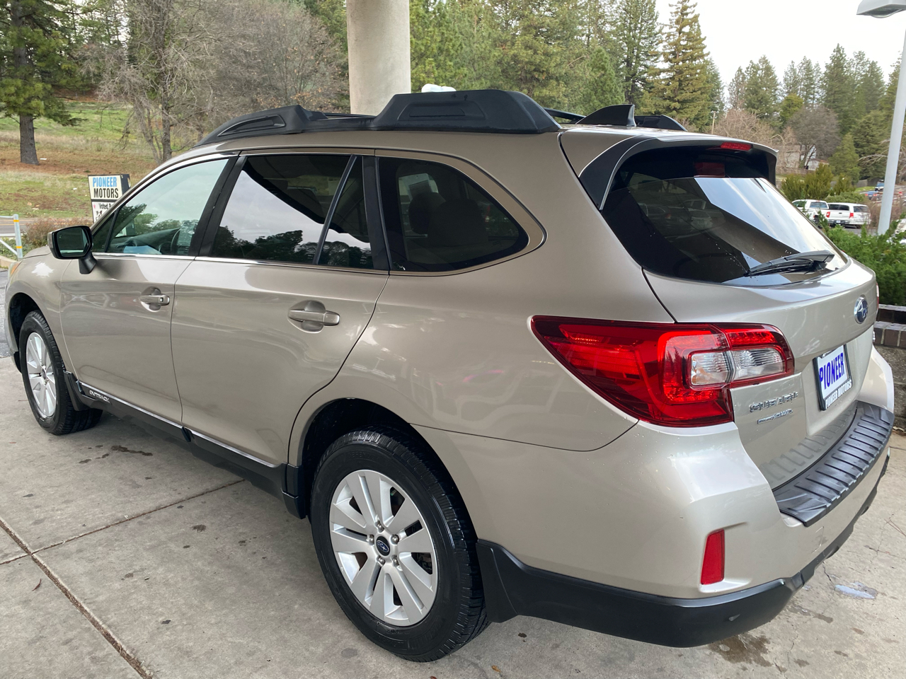 Subaru Outback 2.5i Premium 2017