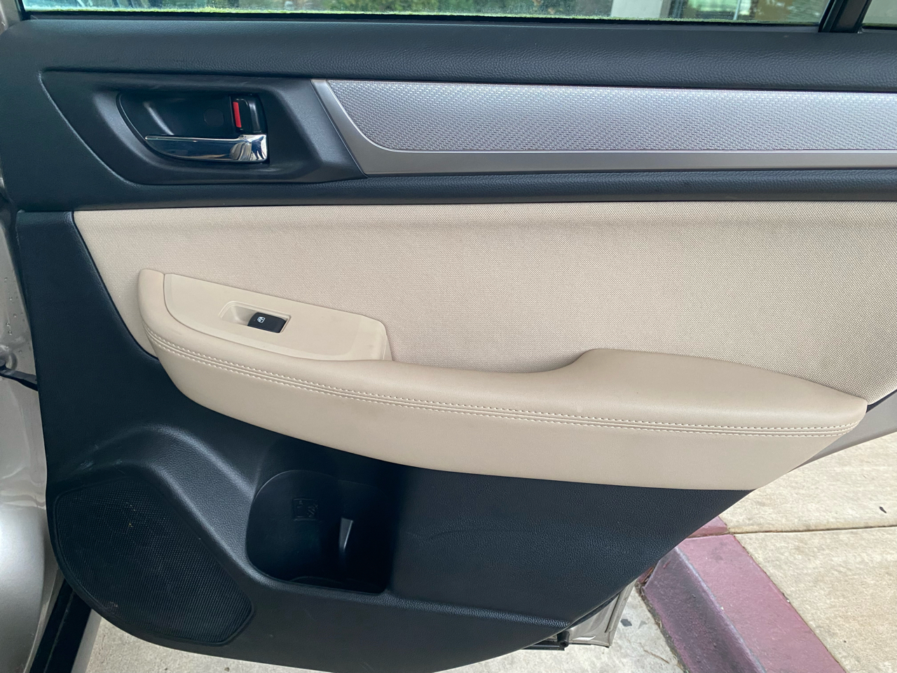 Subaru Outback 2.5i Premium 2017