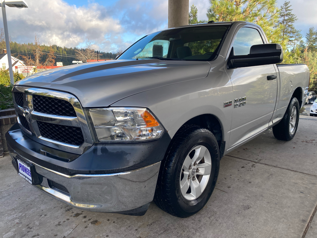 RAM 1500 2WD Reg Cab 120.5" Tradesman 2016