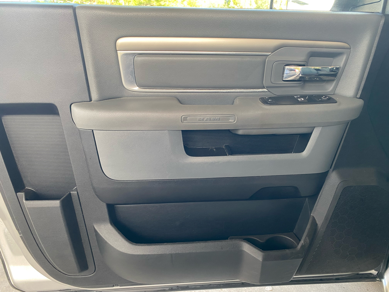 RAM 1500 2WD Reg Cab 120.5" Tradesman 2016