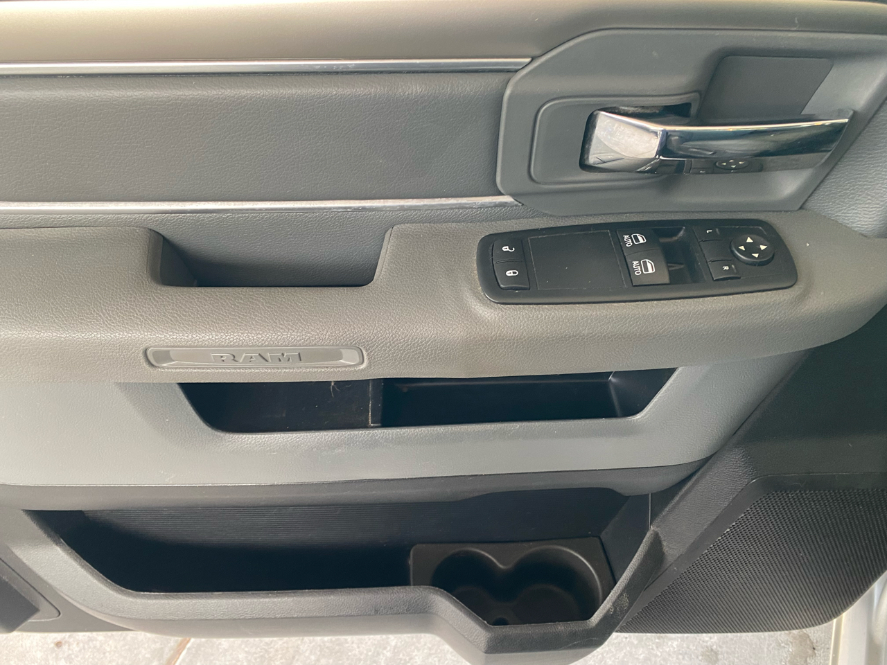 RAM 1500 2WD Reg Cab 120.5" Tradesman 2016