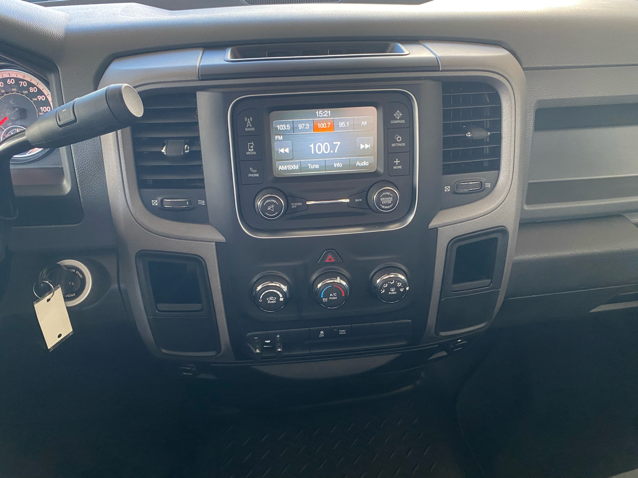 RAM 1500 2WD Reg Cab 120.5" Tradesman 2016