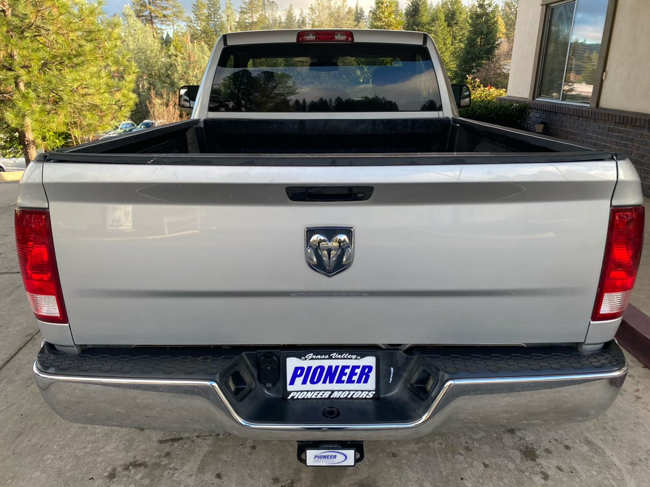 RAM 1500 2WD Reg Cab 120.5" Tradesman 2016