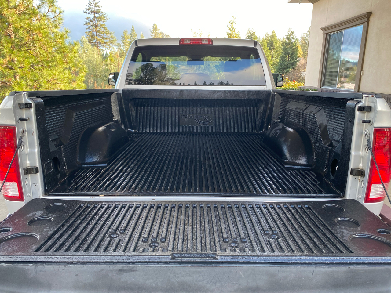 RAM 1500 2WD Reg Cab 120.5" Tradesman 2016