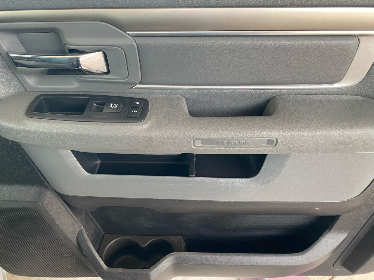 RAM 1500 2WD Reg Cab 120.5" Tradesman 2016