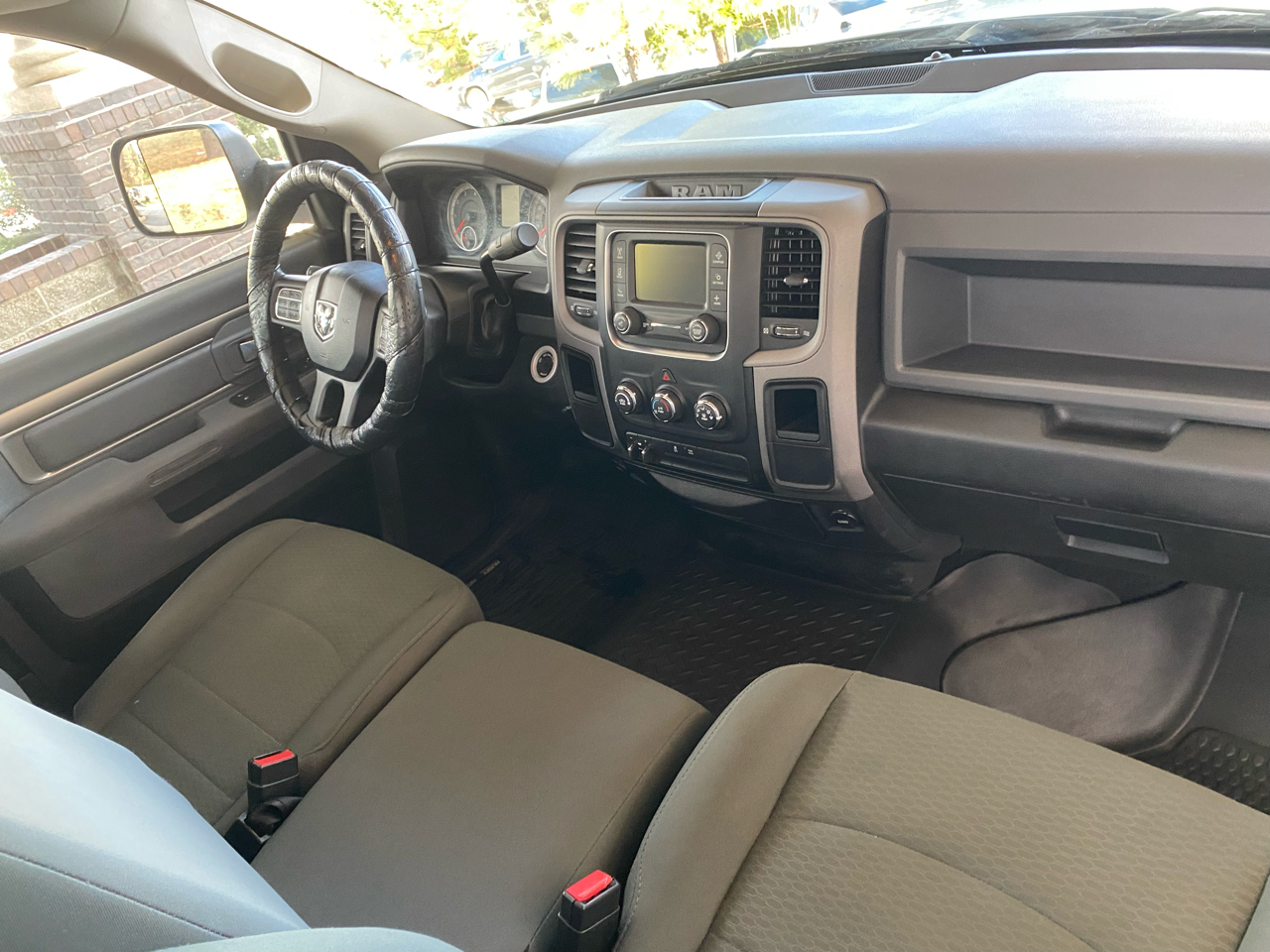 RAM 1500 2WD Reg Cab 120.5" Tradesman 2016