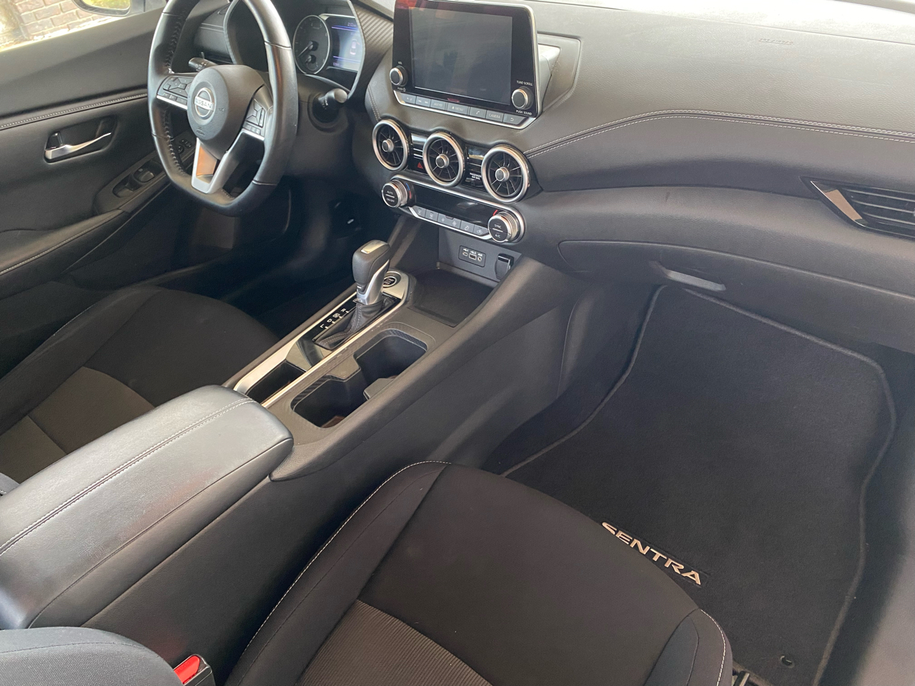 Nissan Sentra SV CVT 2021