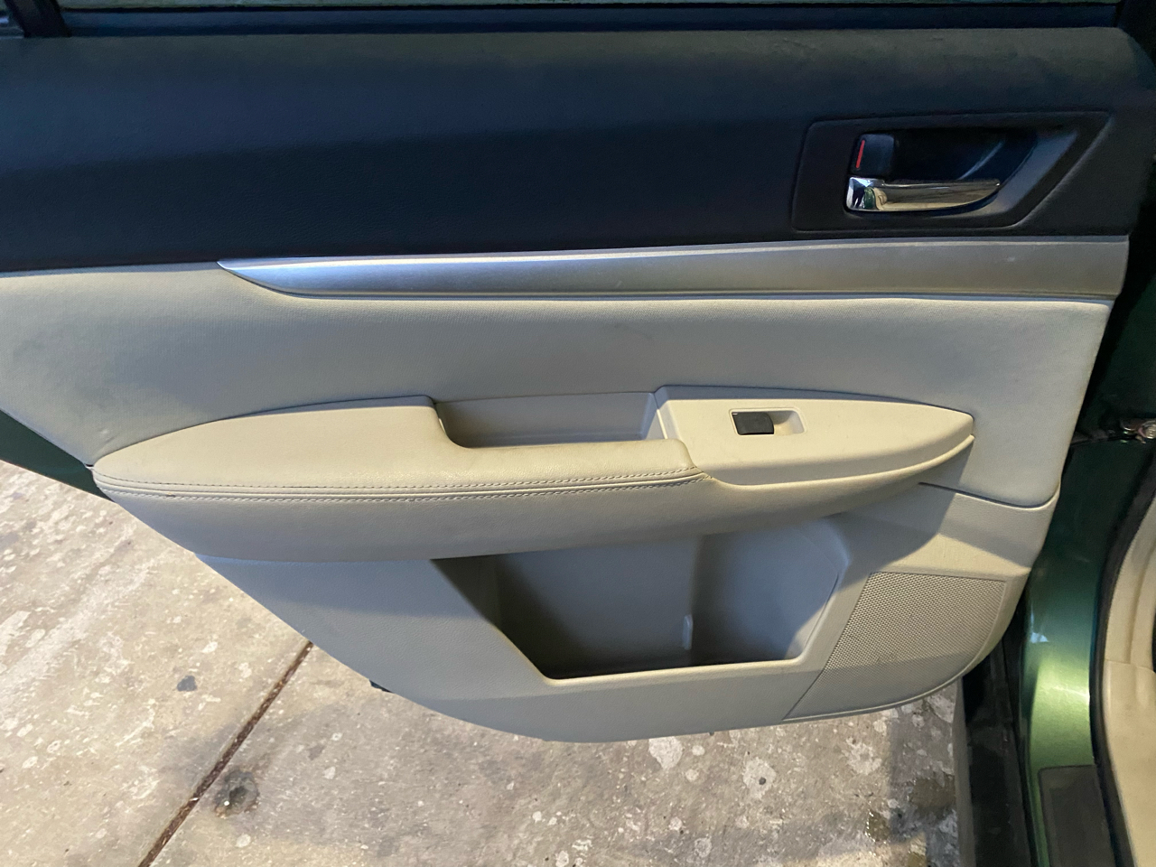 Subaru Outback 4dr Wgn H4 Auto 2.5i Prem 2011