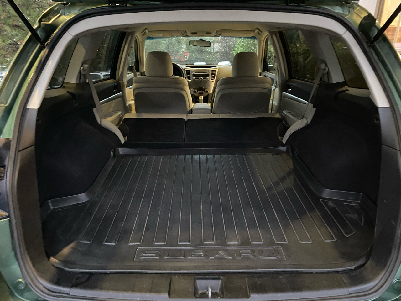 Subaru Outback 4dr Wgn H4 Auto 2.5i Prem 2011