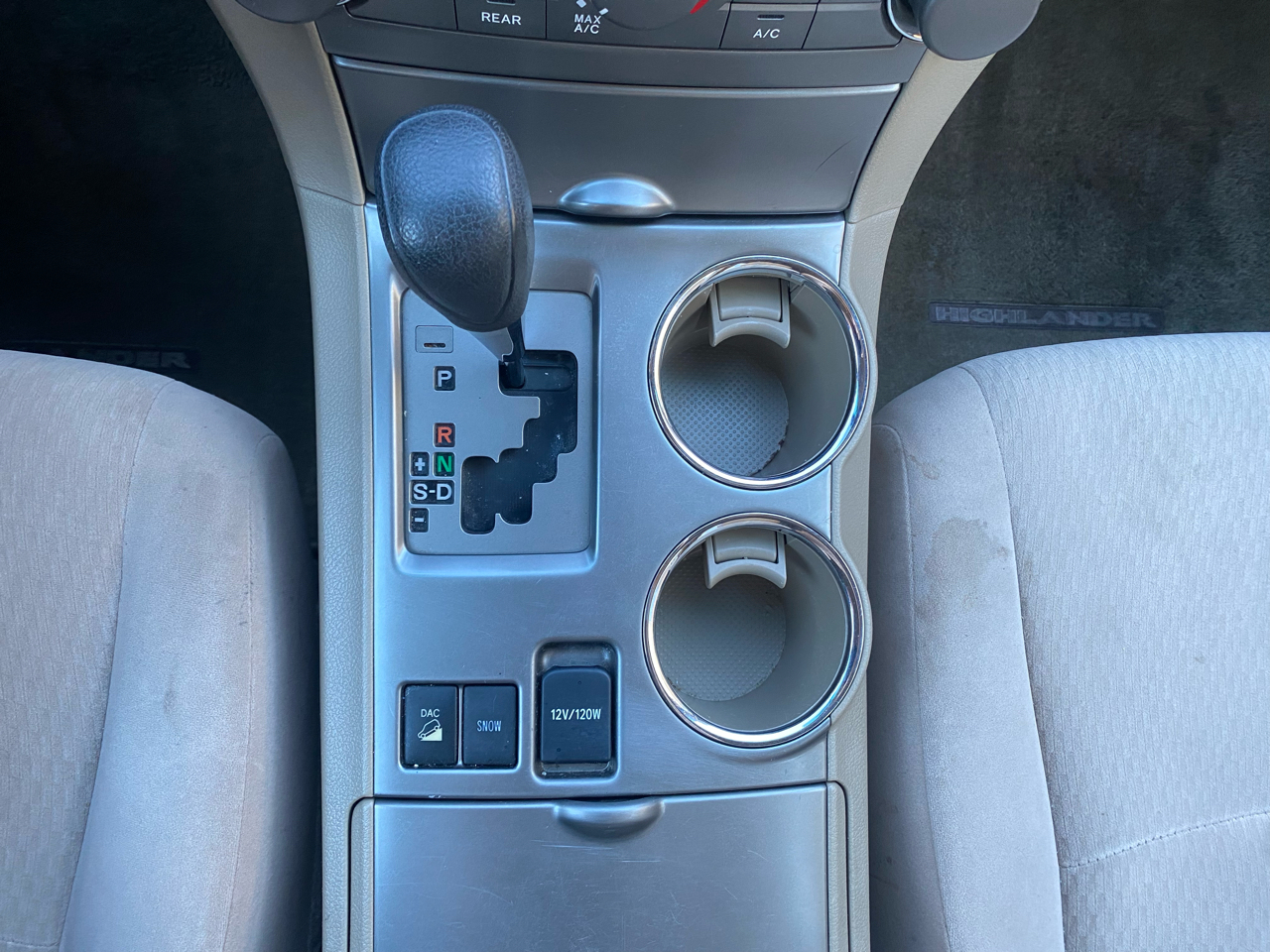 Toyota Highlander 4WD 4dr V6 w/3rd Row (Natl) 2010