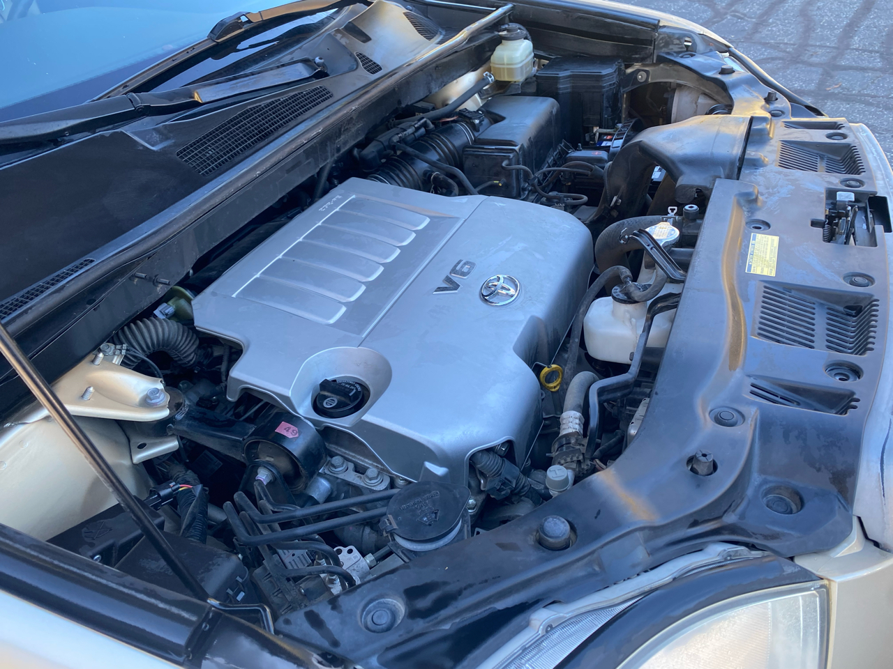 Toyota Highlander 4WD 4dr V6 w/3rd Row (Natl) 2010