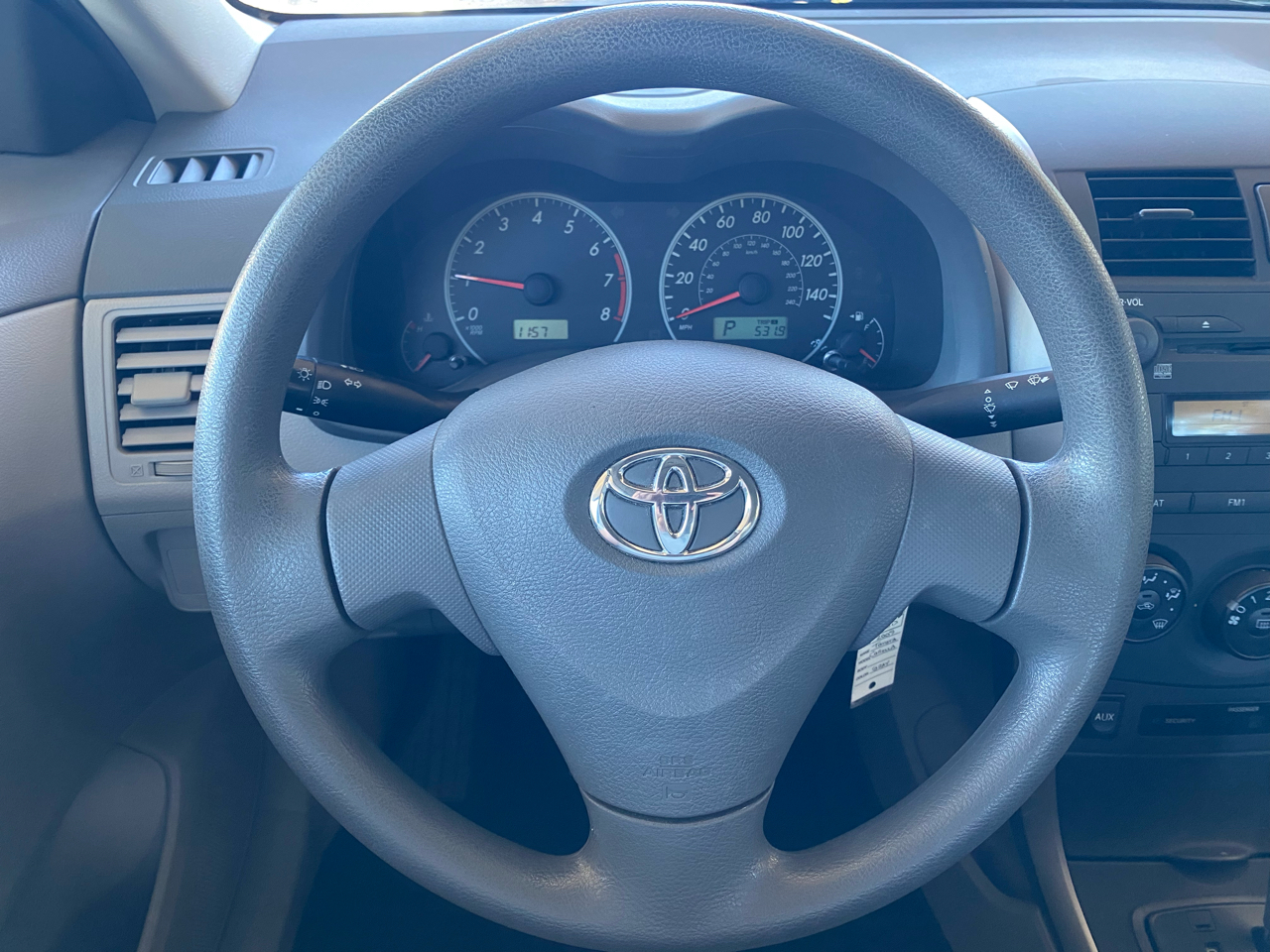 Toyota Corolla 4dr Sdn LE Auto 2009