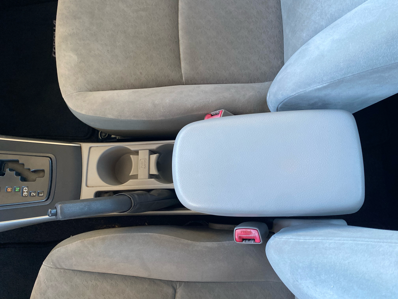 Toyota Corolla 4dr Sdn LE Auto 2009