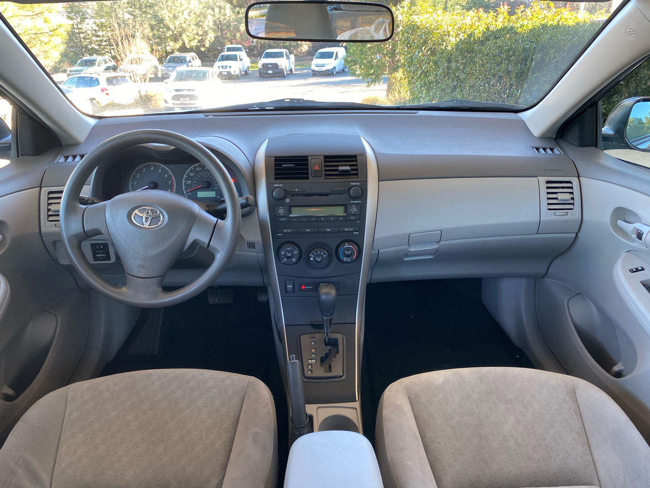 Toyota Corolla 4dr Sdn LE Auto 2009