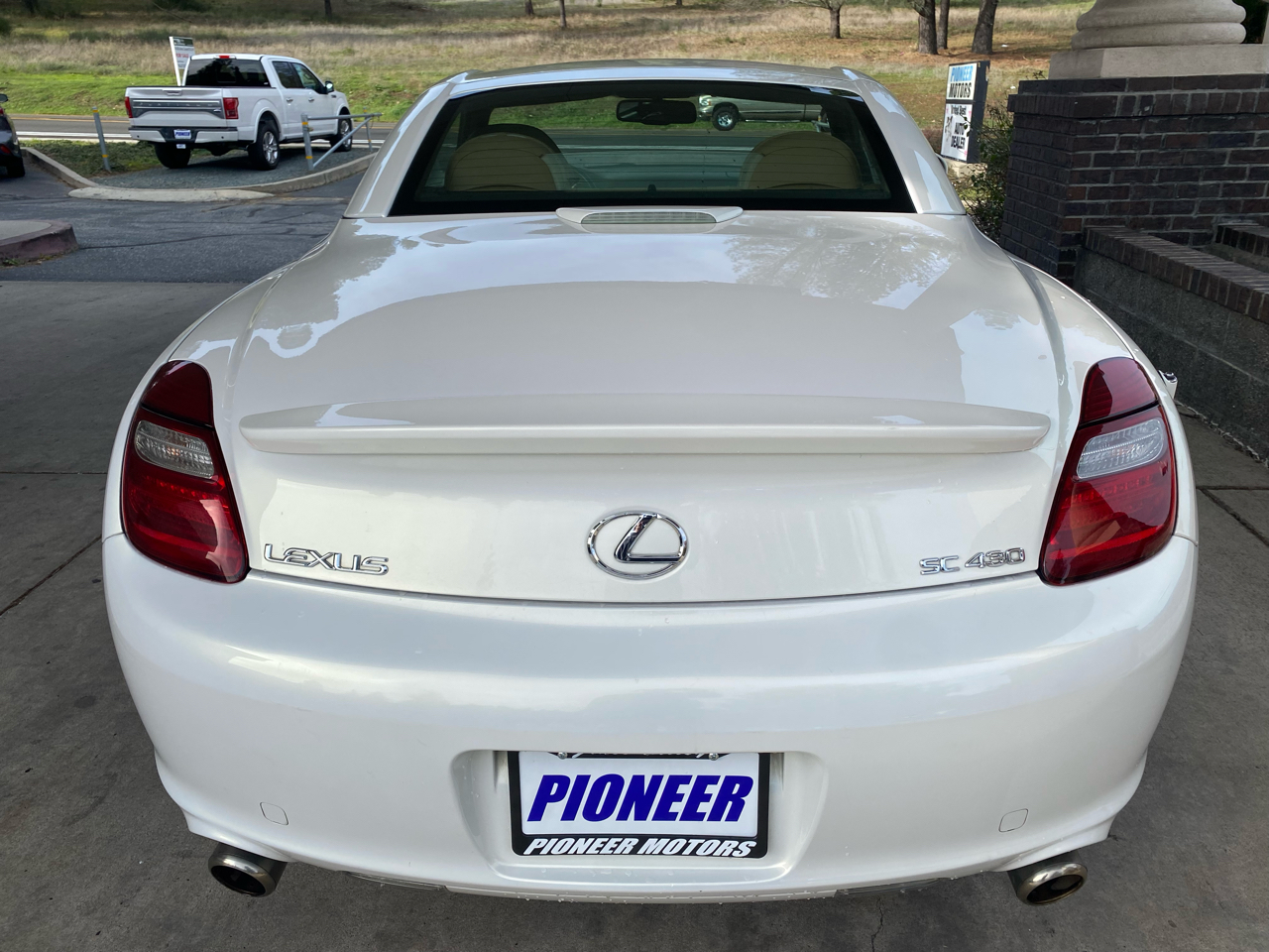 Lexus SC 430 2dr Convertible 2006