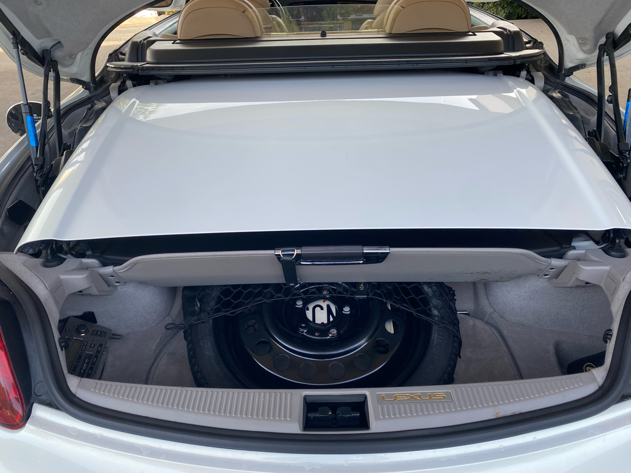 Lexus SC 430 2dr Convertible 2006