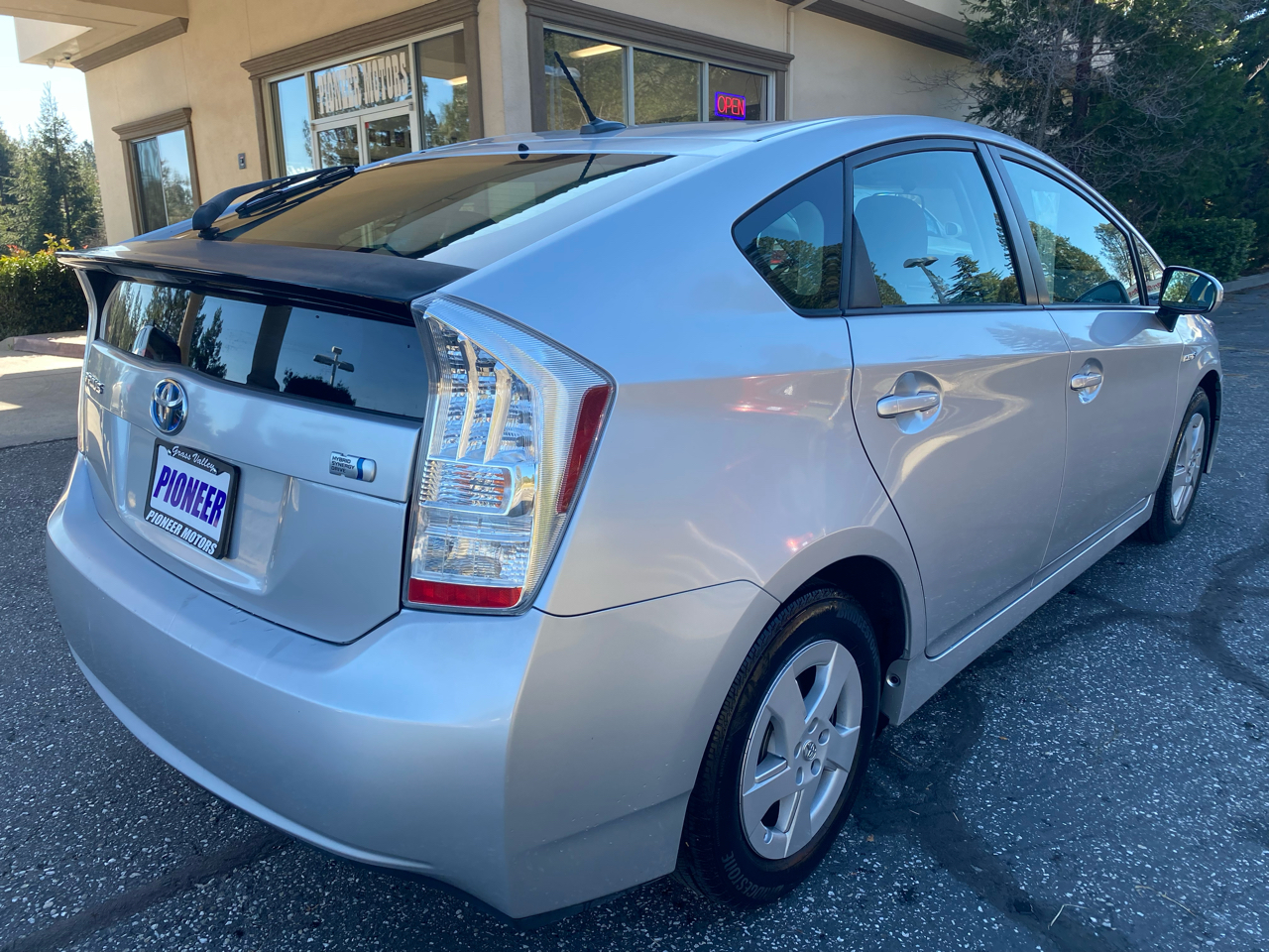 Toyota Prius  2011