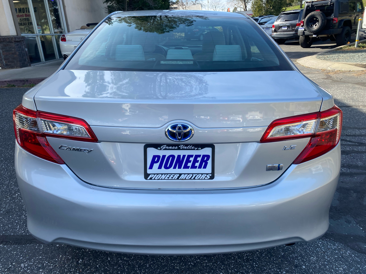 Toyota Camry Hybrid  2013