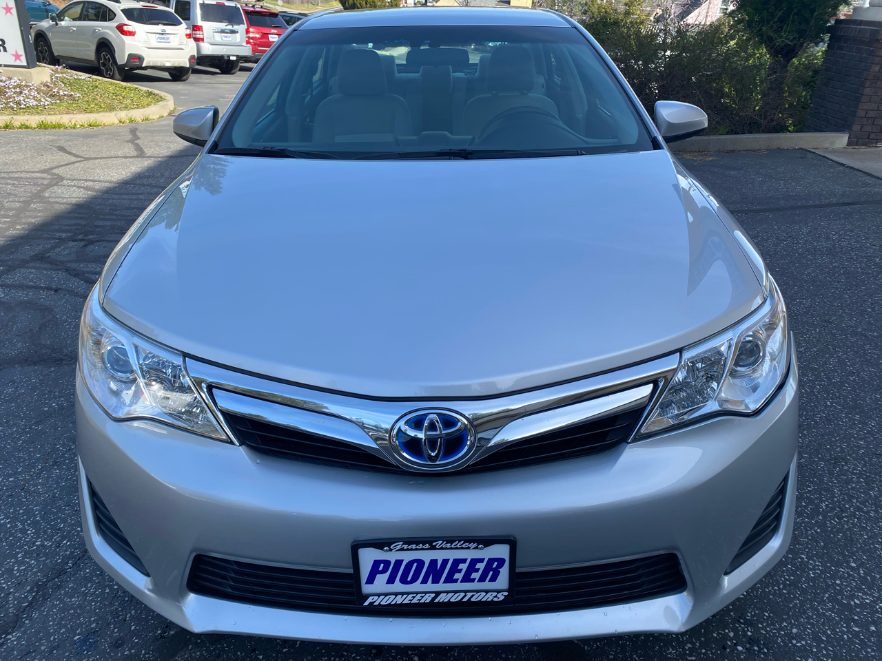 Toyota Camry Hybrid  2013