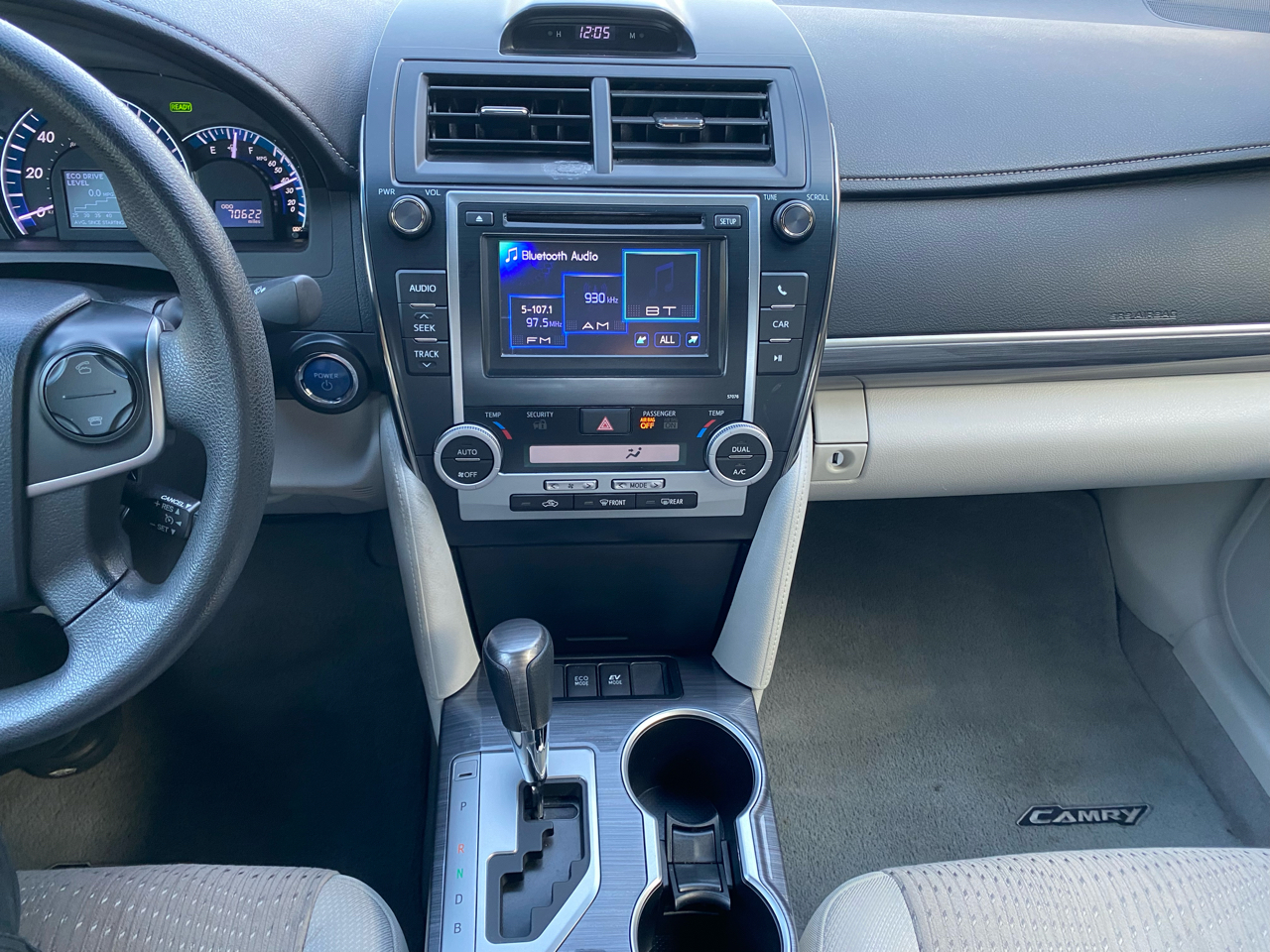 Toyota Camry Hybrid  2013