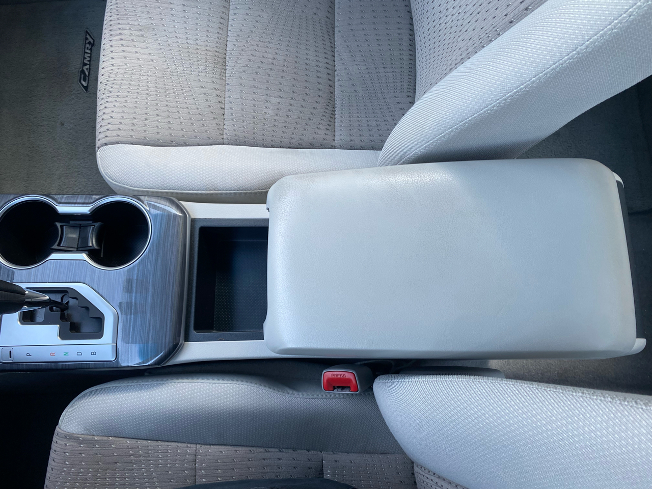 Toyota Camry Hybrid  2013