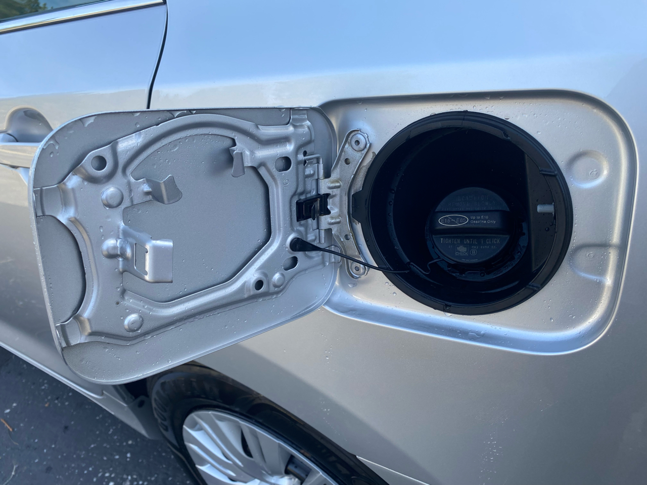 Toyota Camry Hybrid  2013