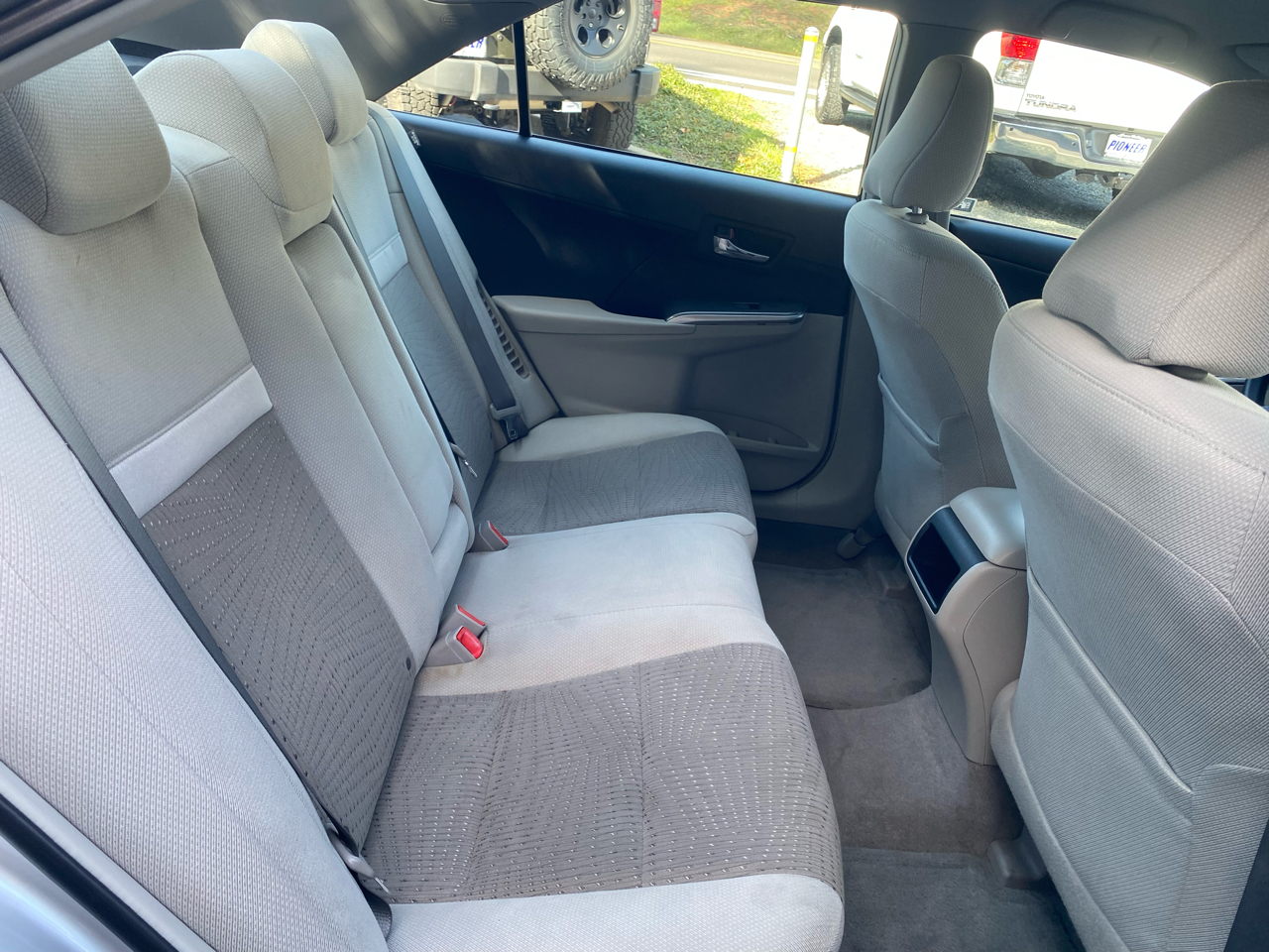 Toyota Camry Hybrid  2013